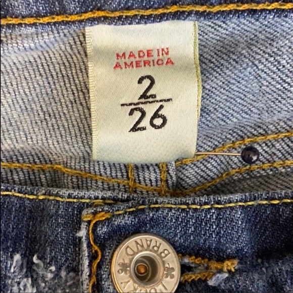 Lucky Brand Mia Distressed Skinny Jean - Size 2 - Picture 2 of 4